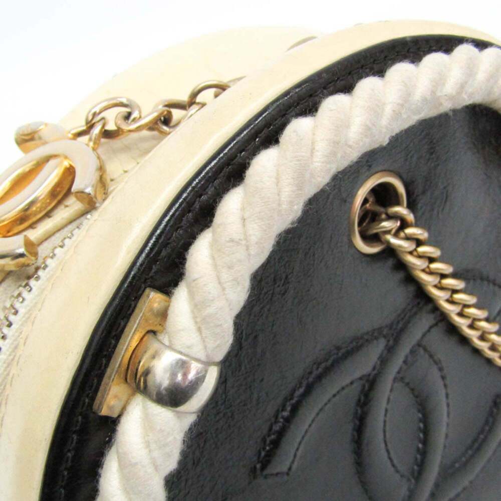 CHANEL Black Leather Logo Shoulder Bag - Picture 8 of 15